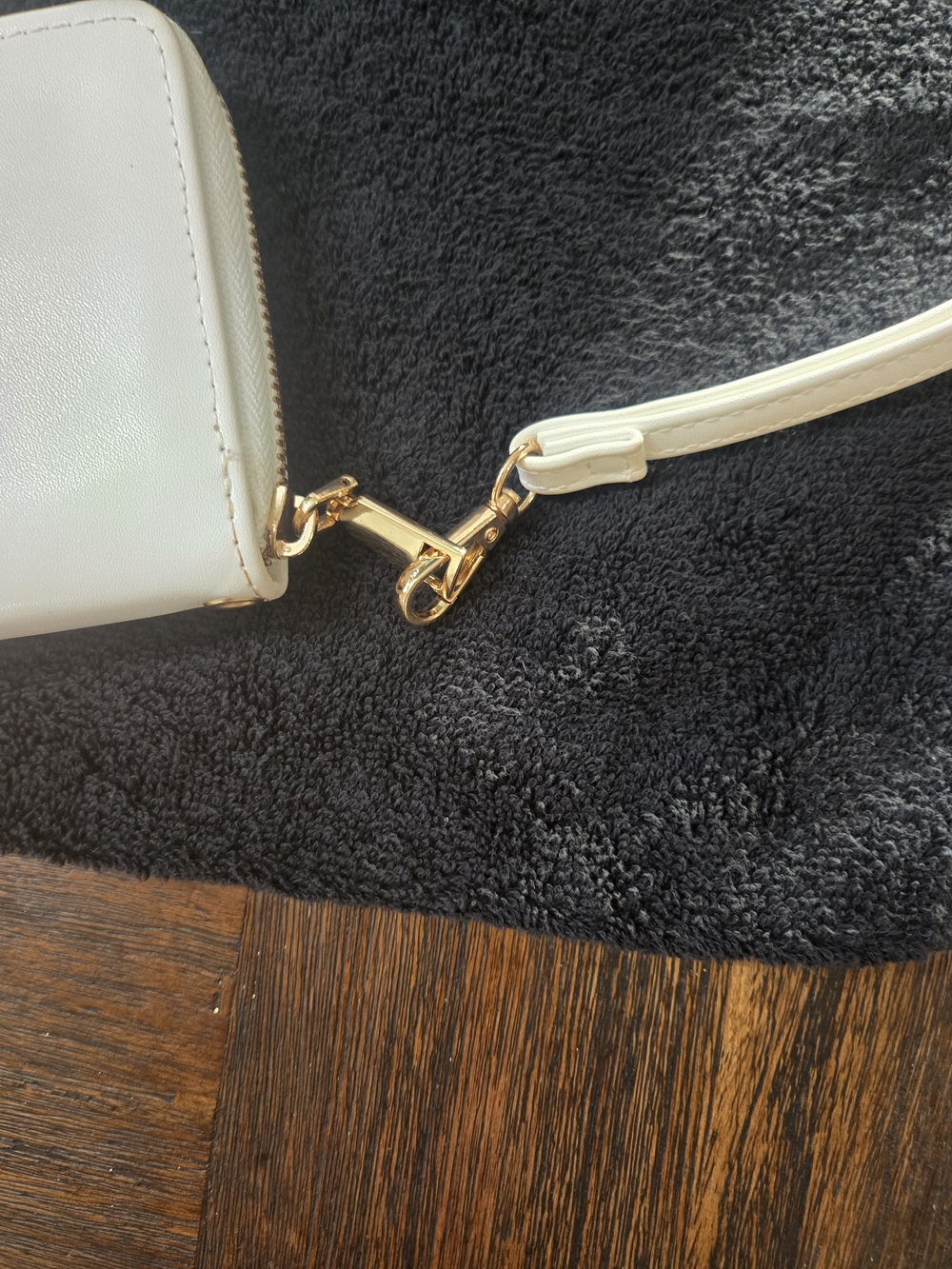 The Bucket White Drawstring Bucket Bag - Fashionable Women's Crossbody W/ Wallet - Picture 10 of 14